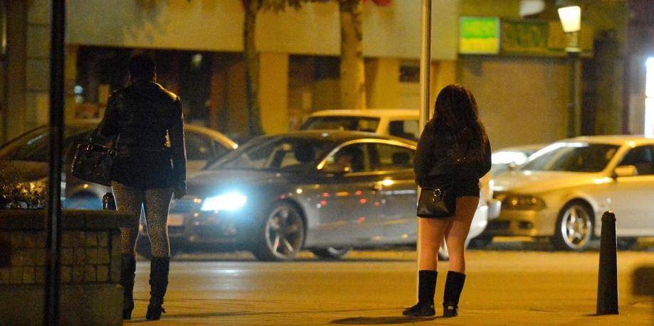 Les Prostituées Doivent Quitter Lalhambra La Libre 4221